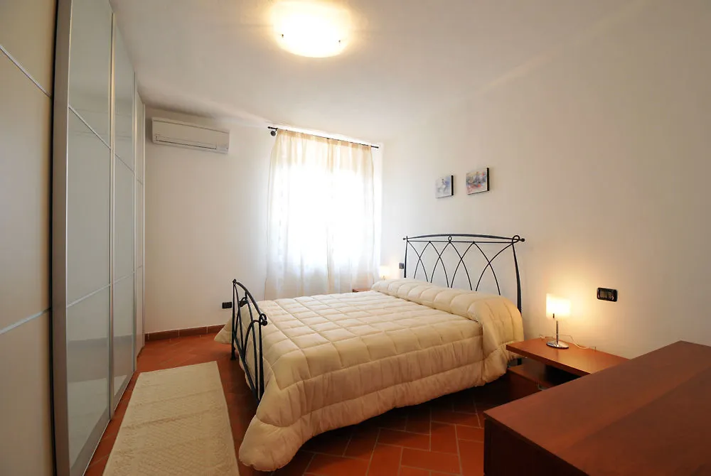 Agriturismo Mannaioni Volterra 3*,  Italy